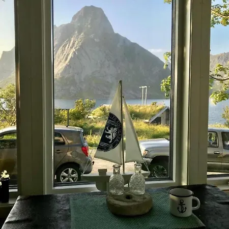 Reinefjorden Reine