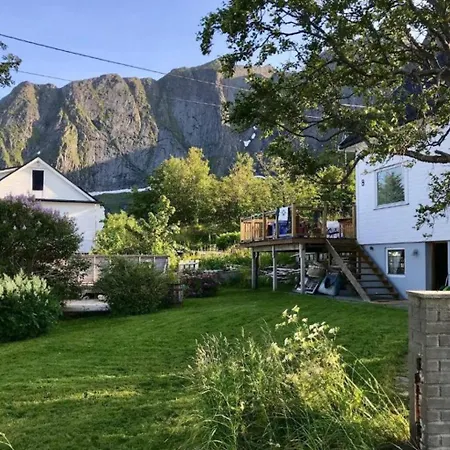 펜션 Reinefjorden