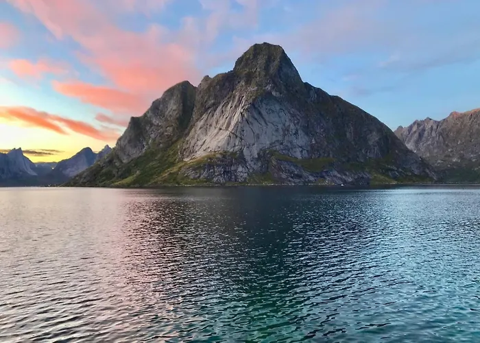 Reinefjorden * Reine