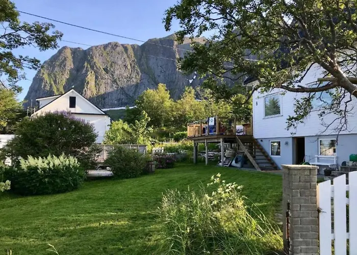 Feriehus Reinefjorden